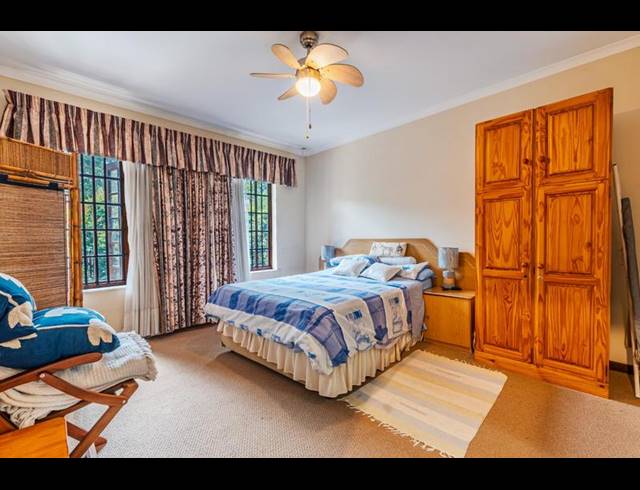 3 BEDROOM TOWNHOUSE FOR SALE IN TOWN BUSH VALLEY